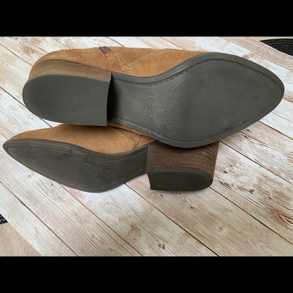 Crown Vintage Booties - Picture 5 of 5